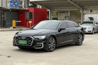 奥迪A6L 2023款 改款 45 TFSI quattro 臻选动感型
