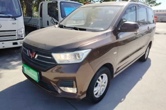 五菱汽车 五菱宏光 2018款 1.5L S标准型L2B
