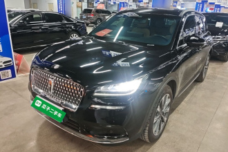 林肯 冒险家 2022款 2.0T 两驱尊雅版