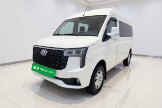 上汽大通MAXUS 新途V80 2025款 超值版傲运通 2.0T 手动长轴中顶127Ps 6/7/9座