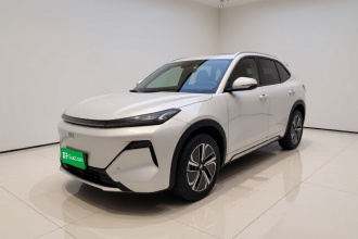 吉利银河 银河星舰7 EM-i 2025款 120km 探索+版