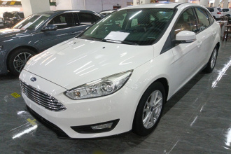 福特 福克斯 2018款 三厢经典 1.6L 自动风尚型智行版