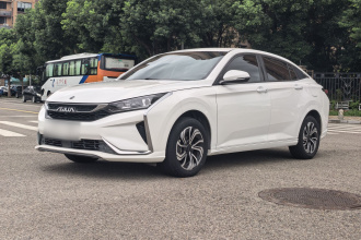东风风神 奕炫 2021款 230T 自动荣耀版