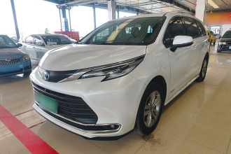 丰田 赛那SIENNA 2023款 2.5L混动 舒适版