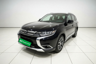 三菱 欧蓝德 2018款 2.0L 两驱嘉乐版 7座