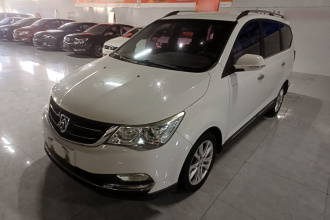 宝骏730 2016款 1.5L 手动舒适型 7座 国V