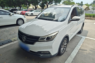 宝骏730 2017款 1.8L iAMT尊享型 7座