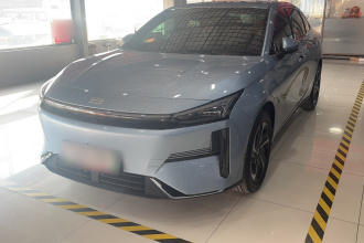 吉利银河 银河L6 2025款 EM-i 140km 星舰版