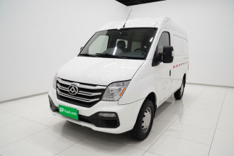 上汽大通MAXUS 新途V80 2019款 2.0T Plus 6挡手动厢式货车VAN短轴中顶2-3座