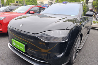 鸿蒙智行 问界M9 2025款 增程 Max版 52kWh 6座版 (192线激光雷达）