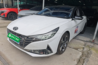 现代 伊兰特 2022款 1.5L CVT LUX尊贵版