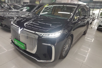 岚图汽车 岚图梦想家 2025款 PHEV 四驱旗舰鲲鹏版