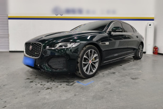 捷豹XFL 2022款 XFL 2.0T P250 两驱精英运动版