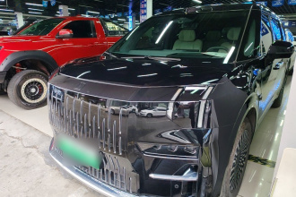 极氪009 2024款 六座行政版四驱 108kWh