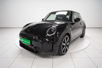 MINI 2023款 改款 2.0T COOPER S 艺术家