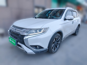 三菱 欧蓝德 2019款 2.4L 四驱致享版 5座 国V