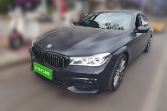 宝马7系 2018款 740Li xDrive 尊享型 M运动套装 黑焰版