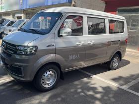 金杯 小海狮X30 2022款 1.5L 商务型中央空调版客车国VI SWC15M