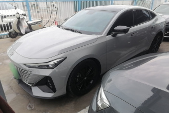 长安UNI-V 2022款 1.5T 尊贵型