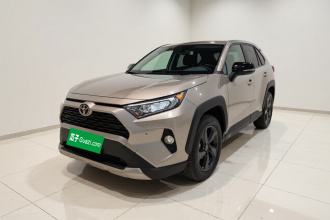 丰田 RAV4荣放 2022款 2.0L CVT四驱风尚Plus版