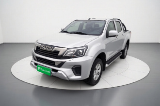 五十铃 铃拓 2023款 2.5T手动四驱柴油领航版长轴