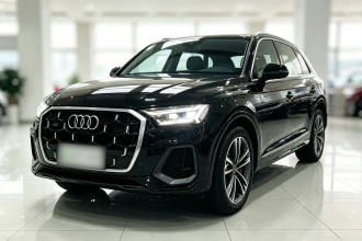 奥迪Q7 2025款 55 TFSI quattro S line运动型