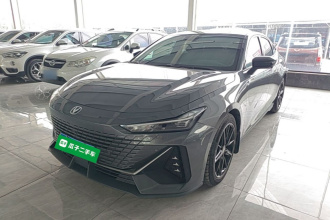 长安UNI-V 2022款 1.5T 尊贵型