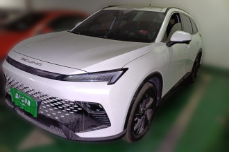 北京汽车 魔方 2022款 1.5T DCT黄金版