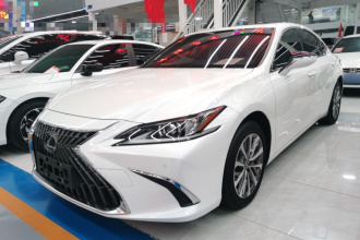 雷克萨斯ES 2022款 200 卓越版
