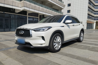 英菲尼迪QX50 2018款 2.0T 四驱菁英版