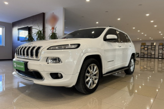 Jeep 自由光 2017款 2.4L 卓越版