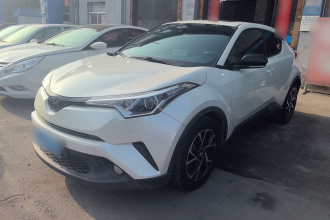 丰田C-HR 2018款 2.0L 领先天窗版 国VI