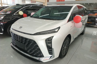 别克GL8新能源 2024款  陆尊 奢享版 7座
