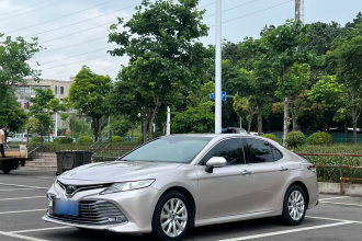 丰田 凯美瑞 2019款 改款 2.0G 豪华版