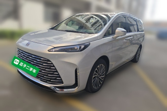 别克GL8新能源 2025款 陆尚 尊享版