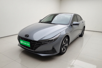 现代 伊兰特 2022款 1.5L CVT LUX尊贵版