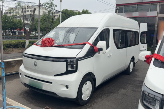 长安凯程V919 2025款 速运舱 宁德时代88kwh 长轴高顶智慧型 6座
