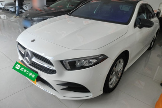 奔驰A级 2021款 A 200 L 运动轿车时尚型