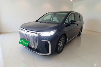岚图汽车 岚图梦想家 2025款 PHEV 四驱旗舰鲲鹏版