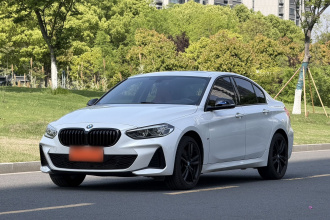 宝马1系 2021款 125i M运动曜夜版