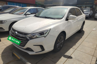 比亚迪 秦新能源 2018款 1.5T 智联尊贵型
