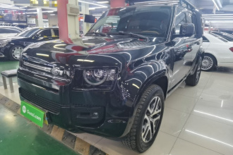 路虎卫士 2023款 改款 110 3.0T P400 暗黑特别版