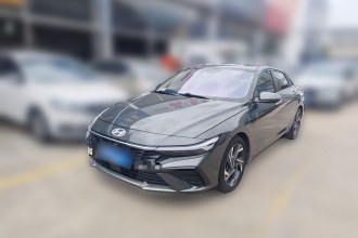 现代 伊兰特 2023款 1.5L CVT LUX尊贵版