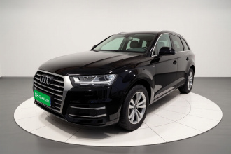 奥迪Q7 2019款 45 TFSI 舒适型