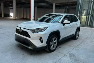 丰田 RAV4荣放 2021款 2.0L CVT两驱风尚PLUS版