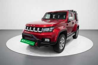 北京越野BJ40 2019款 PLUS 2.3T 手动四驱尊贵版 国VI