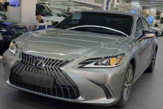 雷克萨斯ES 2021款 200 卓越版