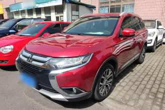 三菱 欧蓝德 2018款 2.0L 两驱荣耀版 5座