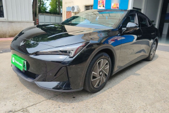 ARCFOX极狐 极狐 阿尔法S5 2024款 560PRO 185kW