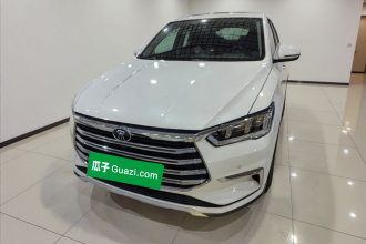 比亚迪 宋Pro新能源 2019款 DM 1.5T 四驱性能版豪华型